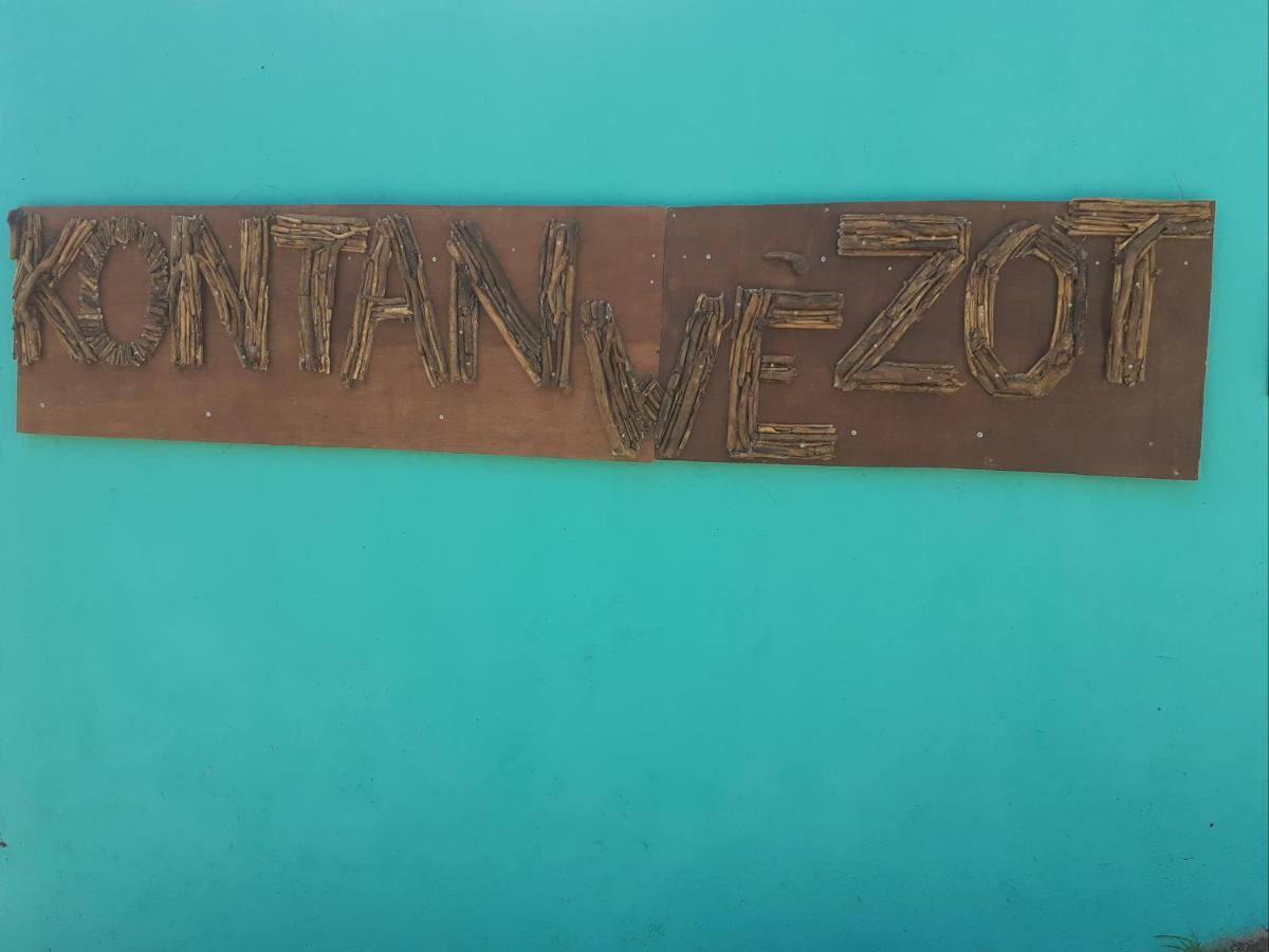 Martinique Hostel Сен-Лу Екстериор снимка