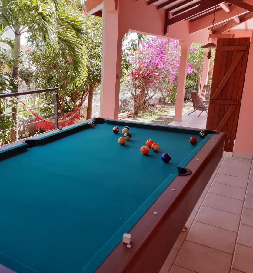 Martinique Hostel Сен-Лу Екстериор снимка